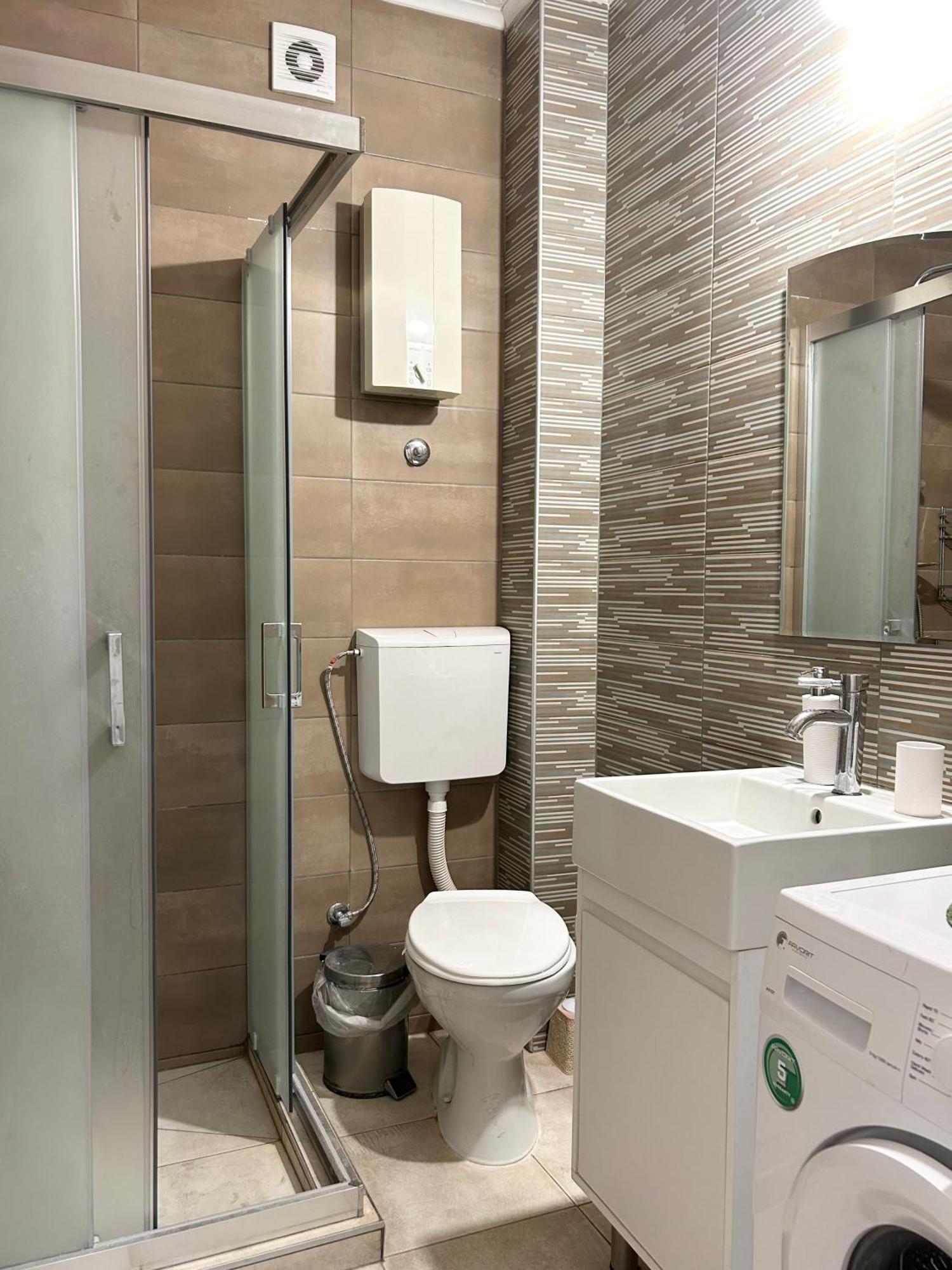 City Place Apartments คูมาโนโว ภายนอก รูปภาพ